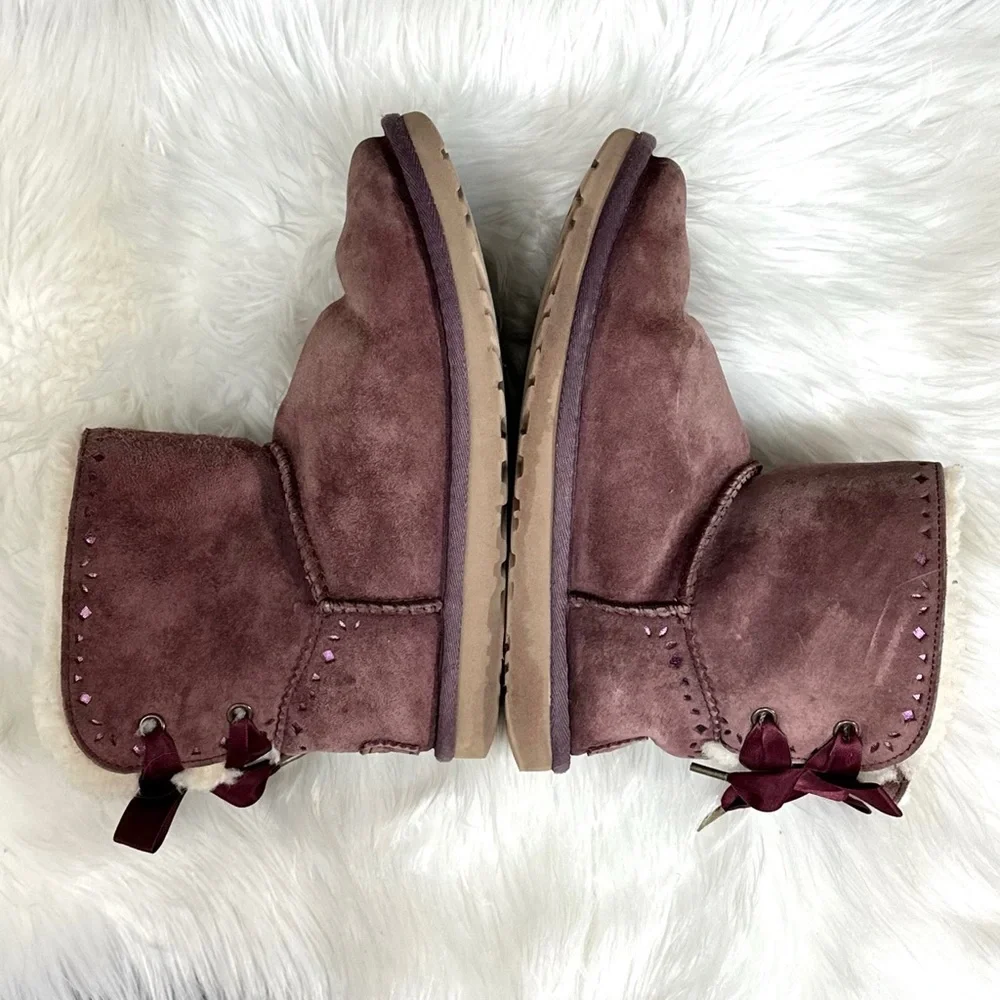 ⭐️UGG Dixi Flora Perforated Bow Ankle Boots [S7600] - Picture 6 of 15